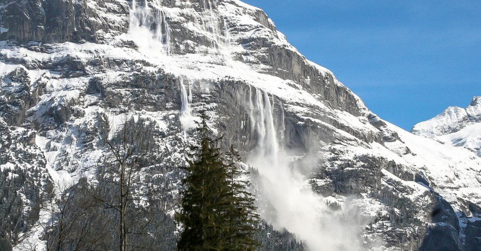 zdjęcie: W lawinie w austriackich Alpach zginął prezes Grupy Karkonoskiej GOPR / pixabay/7105743