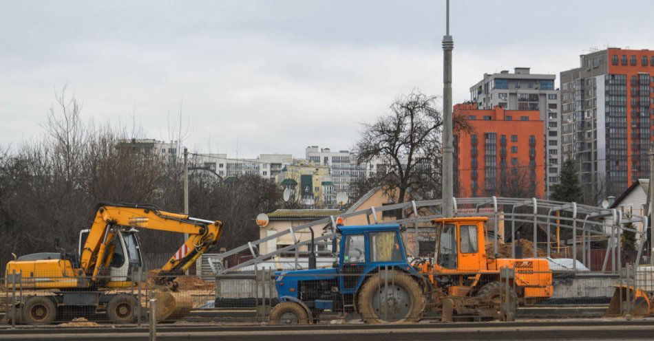 zdjęcie: W niemal 220 szkołach w czasie wakacji prowadzone były prace remontowe / v17313281