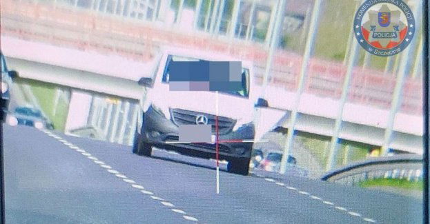 Jechali za szybko, jeden na zakazie a drugi po raz kolejny przekroczył dopuszczalną prędkość - wpadli w ręce szczecińskiej drogówki