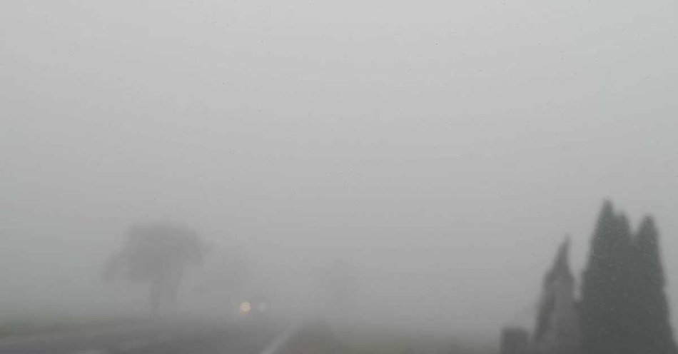 zdjęcie: Mgła na drodze: zasady bezpieczeństwa dla wszystkich / fot. KPP w Ostrowi Mazowieckiej