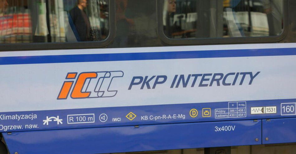 zdjęcie: PKP Intercity zwiększa liczbę miejsc w pociągach na długi weekend / fot. PAP
