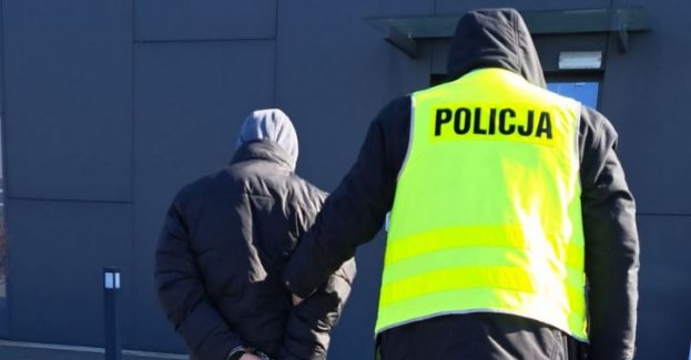 Czterech zatrzymanych do płatności cudzą kartą