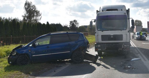 Cztery auta zderzyły się na DK 19 w Radzyniu Podlaskim
