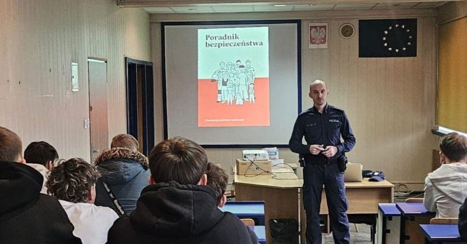 zdjęcie: Jak zachować spokój w kryzysie i rozpoznać dezinformację / fot. KMP w Zabrzu