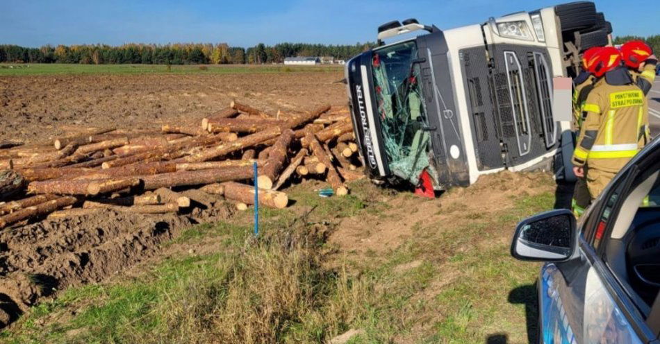 zdjęcie: Uwaga utrudniena na drodze powiatowej 2519w / fot. KMP w Ostrołęce