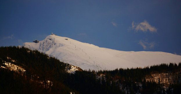 W Tatrach śniegu przybywa; na weekend zapowiadane duże opady
