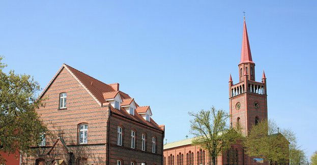 Dębno: miasto nad rzeką Kosą i jeziorem Lipowo