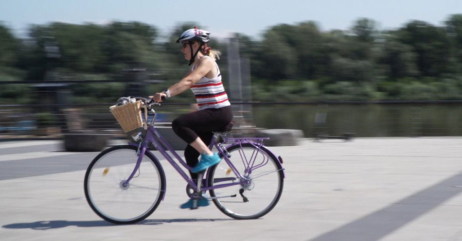 zdjęcie: Część środków z Planu Społeczno-Klimatycznego trafi na walkę z ubóstwem transportowym. Organizacje branżowe apelują o zmianę priorytetowych projektów / fot. Newseria