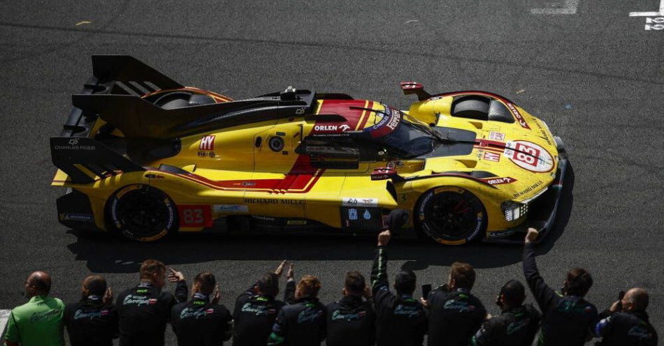 zdjęcie: Wygrywając wyścig Le Mans Robert Kubica spełnił jedno z największych sportowych marzeń / fot. PAP