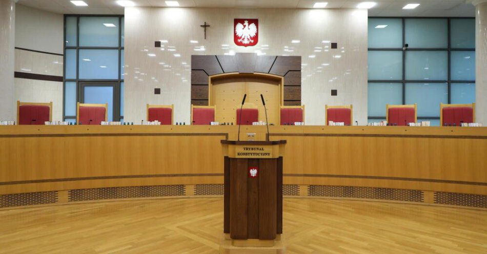 zdjęcie: W tym tygodniu prezydent skieruje do TK wniosek o rozstrzygnięcie sporu kompetencyjnego ws. ślubowania sędziów w Sejmie / Warszawa, 09.04.2026. Sala rozpraw w siedzibie Trybunału Konstytucyjnego w Warszawie, 9 bm. Podczas uroczystości w Sali Kolumnowej w Sejmie sześcioro wybranych w marcu sędziów TK złożyło ślubowania. Złożyło je dwoje sędziów, od których ślubowania odebrał już prezydent Karol Nawrocki, czyli Dariusz Szostek i Magdalena Bentkowska, a także czworo pozostałych: Krystian Markiewicz, Maciej Taborowski, Marcin Dziurda i Anna Korwin-Piotrowska. (aldg) PAP/Paweł Supernak