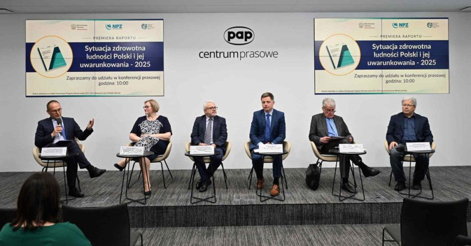 zdjęcie: Eksperci: indywidualne decyzje i zachowania każdego z nas kształtują obraz zdrowia publicznego / Fot. PAP/M. Kmieciński (1)