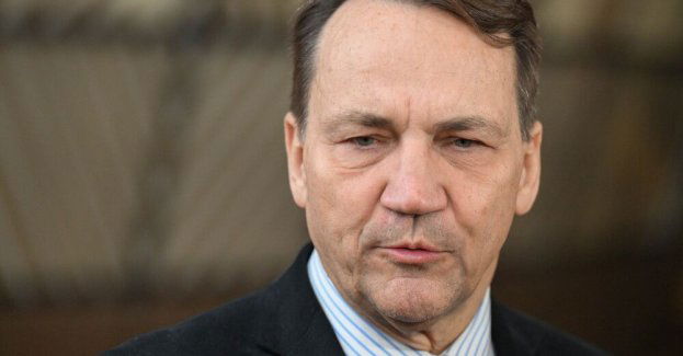 Sikorski: Kaczyński podejmuje interwencję niezgodnie z polskim interesem narodowym