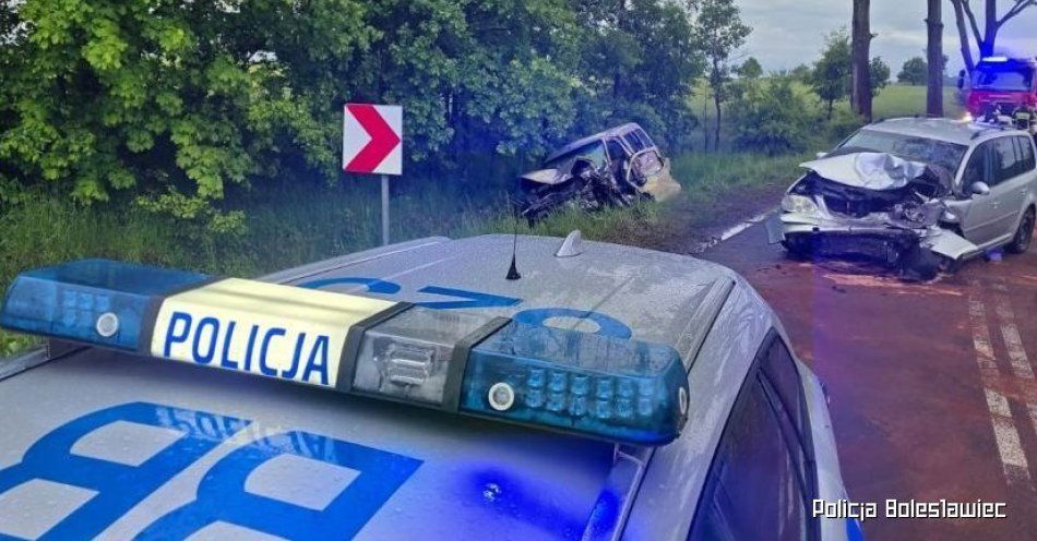 zdjęcie: Nietrzeźwy kierowca bez uprawnień sprawcą wypadku drogowego / fot. KPP w Bolesławcu