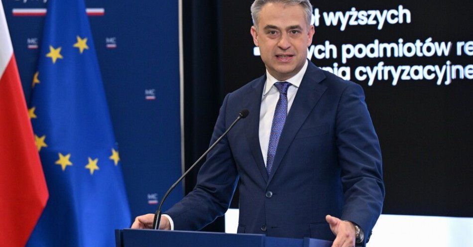 zdjęcie: Ruszył program o wartości 2,8 mld zł na cyfryzację firm, samorządów i uczelni / fot. PAP