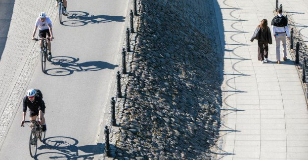 Polacy szukają alternatyw dla rosnących kosztów transportu. Na popularności zyskują rowery. Analiza OLX