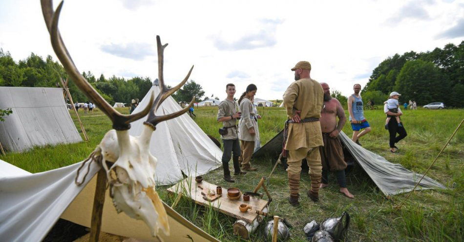 zdjęcie: Rozpoczął się 19. Jaćwieski Festyn Archeologiczny / fot. PAP