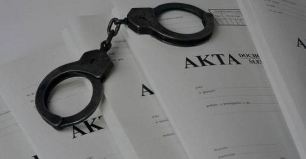 Policjanci prewencji zatrzymali poszukiwanego 17-latka, który dodatkowo miał przy sobie narkotyki