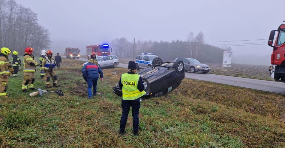 zdjęcie: Śliskie drogi w regionie Policja apeluje o ostrożność / fot. KPP w Białobrzegach