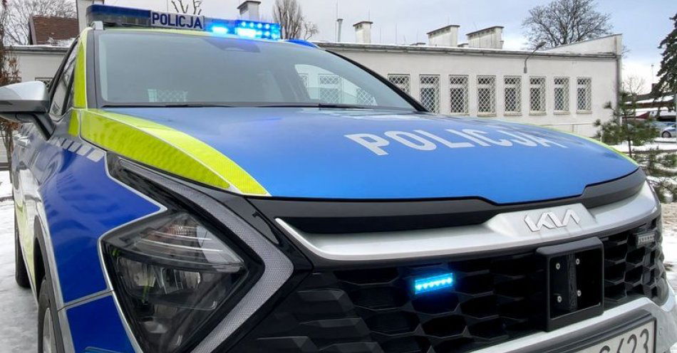 zdjęcie: Nowoczesny radiowóz i dron z termowizją na wyposażeniu wejherowskiej komendy / fot. KPP w Wejherowie