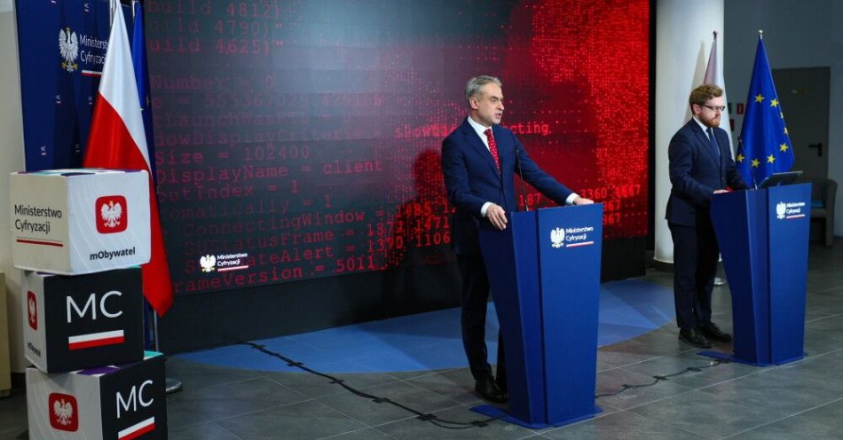 zdjęcie: Gawkowski: decyzje ws. ochrony w internecie zapadną jeszcze w styczniu / Warszawa, 09.01.2026. Wicepremier, minister cyfryzacji Krzysztof Gawkowski (L) oraz wiceminister cyfryzacji Dariusz Standerski (P) na konferencji prasowej w siedzibie resortu w Warszawie, 9 bm. Temat spotkania: 