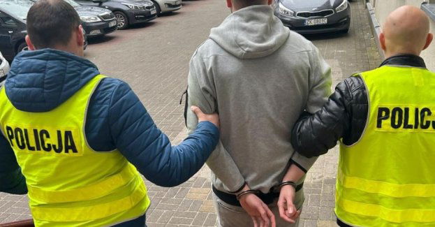 Koszalińscy policjanci rozbili zorganizowaną grupę przestępczą - pięć osób z zarzutami za oszustwa i pranie brudnych pieniędzy