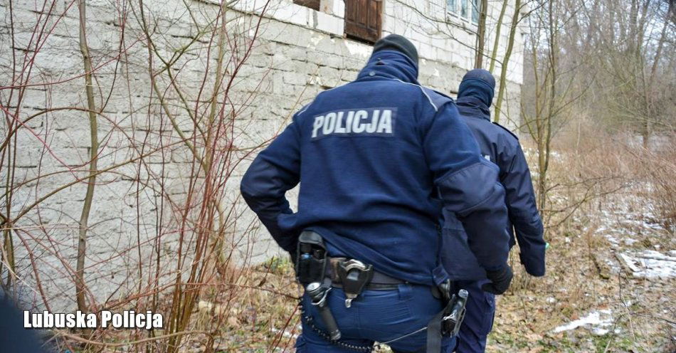 zdjęcie: Policjanci w trosce o los bezdomnych / fot. KPP Krosno Odrzańskie