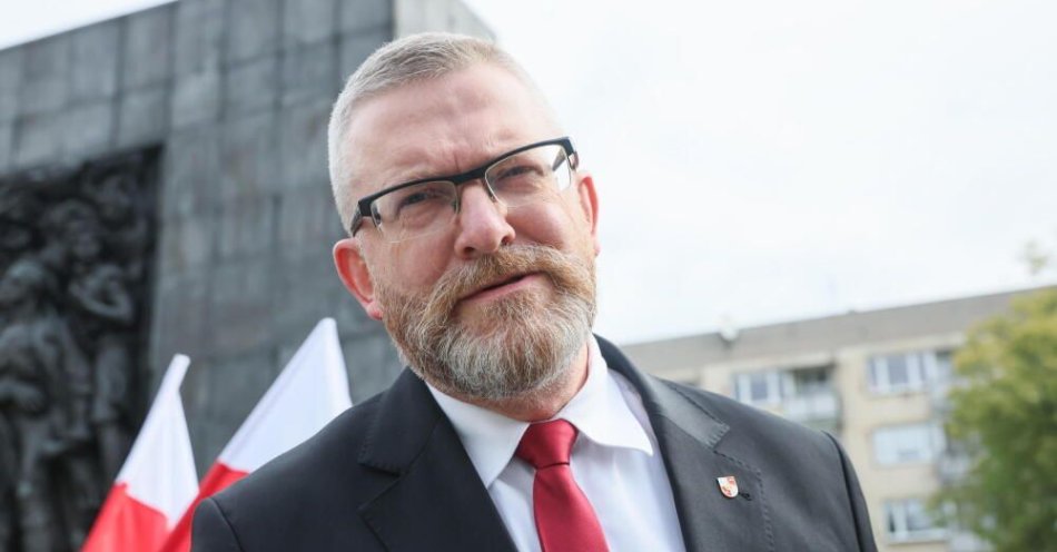 zdjęcie: Do następnego parlamentu trzeba wprowadzić prawicę antysystemową / fot. PAP
