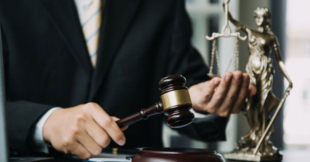 18-latek stracił w pracy obie nogi, dwie osoby z zarzutami