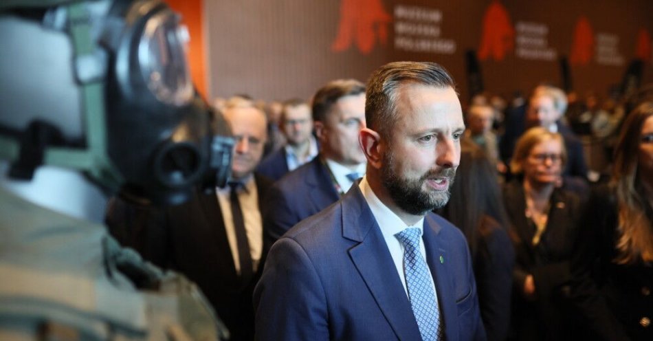zdjęcie: Szef MON wręczył nominacje na trzy stanowiska dowódcze w Wojsku Polskim / Warszawa, 21.10.2025. Wicepremier, minister obrony narodowej Władysław Kosiniak-Kamysz podczas Polsko-Szwedzkiego Forum Przemysłu Obronnego, 21 bm. w Muzeum Wojska Polskiego w Warszawie. (sko) PAP/Leszek Szymański