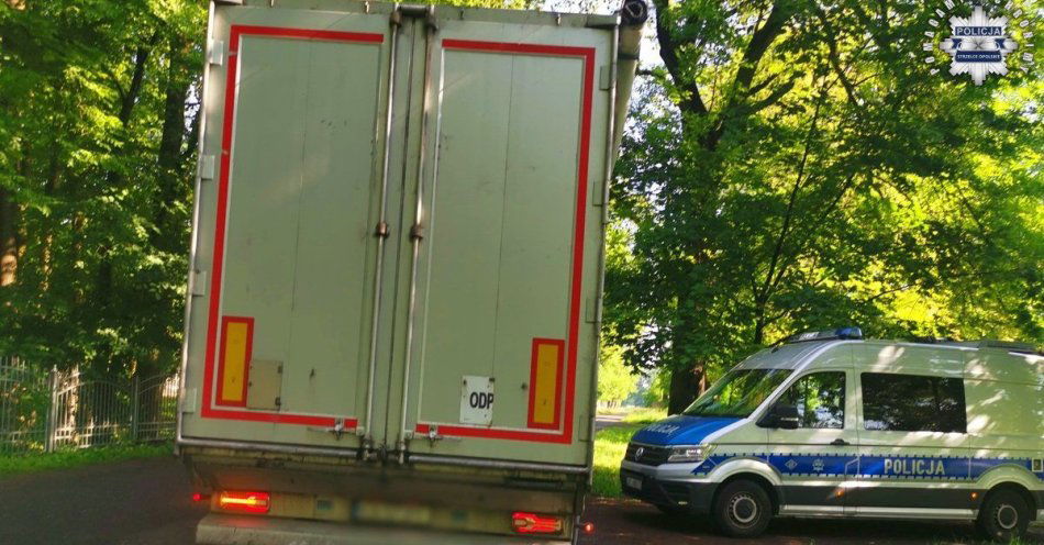 zdjęcie: Zatrzymali nietrzeźwego kierowcę ciężarówki / fot. KPP Strzelce Opolskie