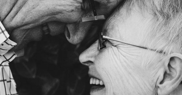 Seniorze, nie wpuszczaj nieznajomych do mieszkania!