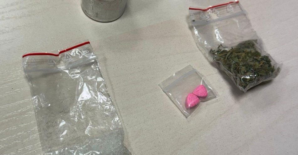 zdjęcie: Narkotyki ukryte w pralce. Policja zatrzymała mężczyznę / fot. KPP w Lubaniu