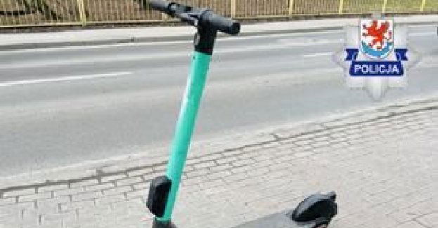 Z promilem alkoholu we krwi wybrał się na przejażdżkę hulajnogą- otrzymał wysoki mandat, a że miał przy sobie narkotyki to… trafił do policyjnej celi