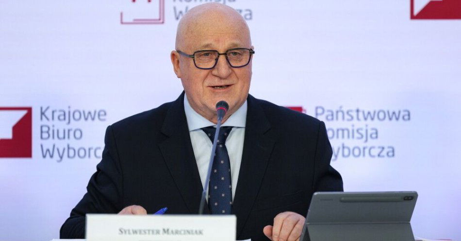zdjęcie: Frekwencja na godz. 17 wyniosła 50,69 proc.; największa frekwencja w woj. mazowieckim / fot. PAP