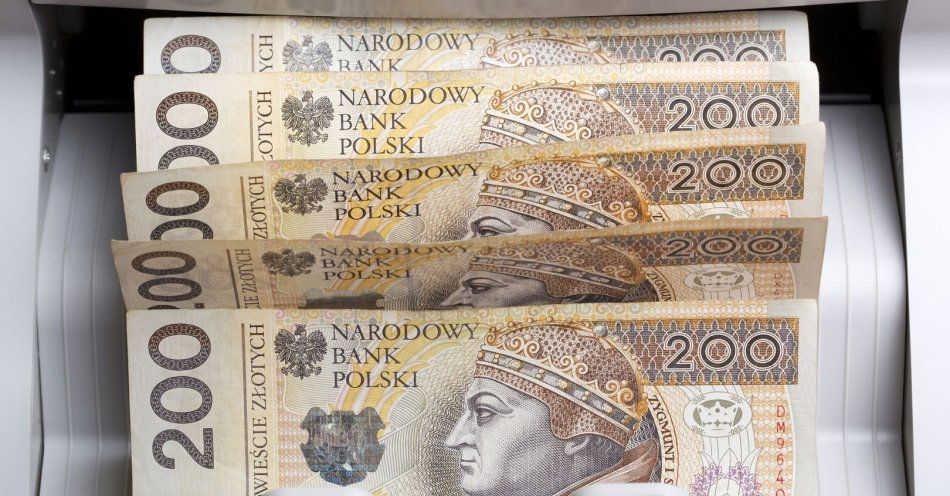zdjęcie: Kolejne dwa lokale z nielegalnymi automatami do gier zlikwidowane przez nowodworskich policjantów / v46363173