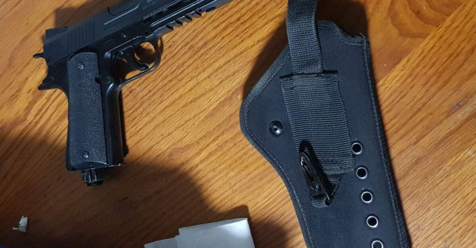 zdjęcie: 46 lat kierował autem mimo dożywotniego zakazu i groził innemu kierowcy / fot. KMP w Szczecinie