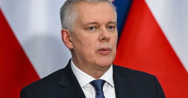 Siemoniak: państwo chroni swoje tajemnice, nie można z tego robić sztuczek