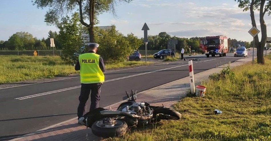 zdjęcie: Wypadek motocyklisty w Falęcicach - kierowca jednośladu trafił do szpitala / fot. KPP w Białobrzegach