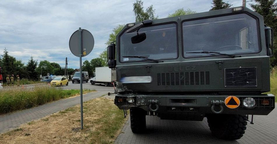 zdjęcie: Zatrzymali nieodpowiedzialnych kierujących. Jeden jeździł autem pod działaniem alkoholu i bez uprawnień. Natomiast drugi jechał za szybko i uderzył w / fot. KPP w Iławie