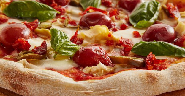 Nie chciał zapłacić za pizzę – okazało się, że był poszukiwany