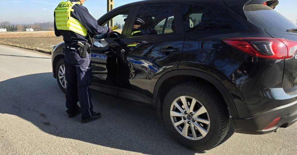 zdjęcie: Akcja Trzeźwość: kierowca zatrzymany po alkoholu w Studzionce / fot. KPP w Pszczynie