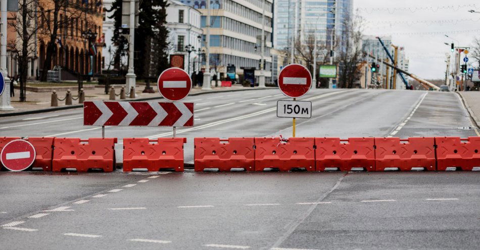 zdjęcie: Tramwaje nie jeżdżą przez odcinek ul. Roosevelta; od poniedziałku kolejne zmiany / v5699111