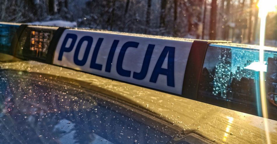 zdjęcie: Uratowani od zamarznięcia dzięki informacjom od świadków / fot. KPP Hajnówka