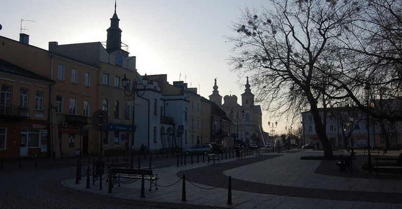 zdjęcie: Krasnostawskie firmy korzystają z tarczy antykryzysowej w ZUS / fot. By Szater - Praca własna, CC BY-SA 3.0, https://commons.wikimedia.org/w/index.php?curid=17642592