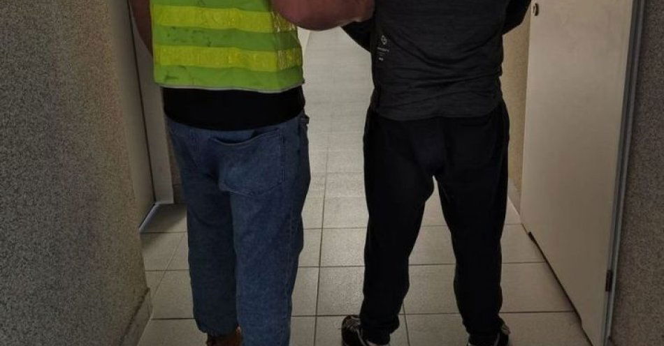 zdjęcie: Policja zatrzymała mężczyznę z mefedronem i amfetaminą / fot. KPP łódzkiego wschodniego