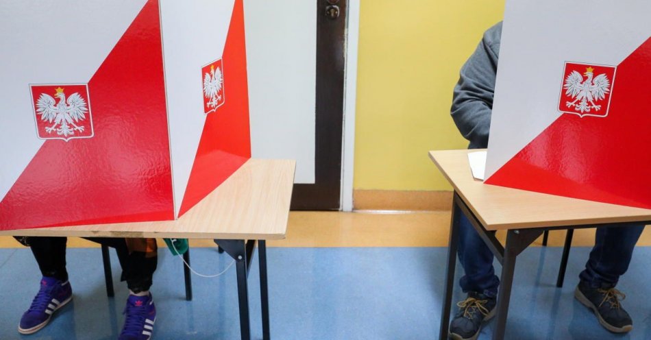 zdjęcie: Frekwencja w wyborach parlamentarnych na godz. 17 wyniosła 57,54 proc. / fot. PAP