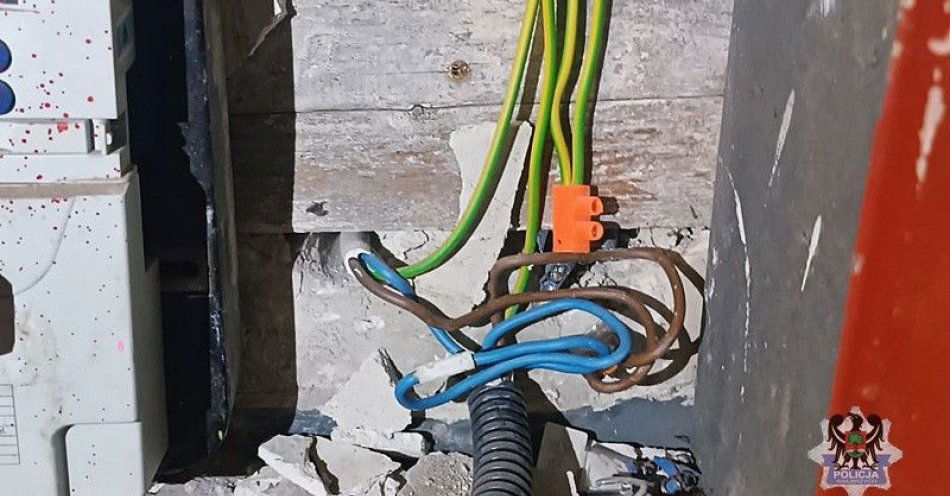 zdjęcie: Zatrzymano trzech mieszkańców za kradzież prądu w Dziećmorowicach / fot. KMP w Wałbrzychu