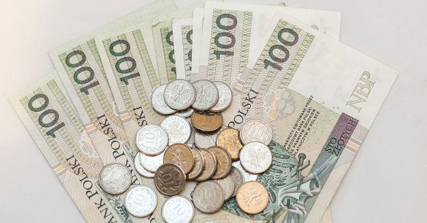 Oszustwa przy sklepowej kasie; 100 zarzutów dla 19-letniego sprzedawcy