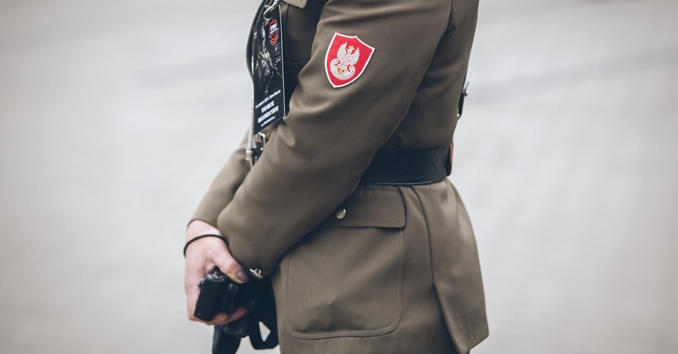zdjęcie: Radosna Parada Niepodległości przeszła ulicami Wrocławia / pixabay/2536692