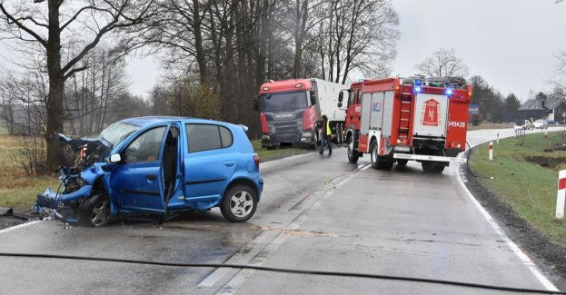 Wypadek w Wisznicach Toyota zderzyła się ze Scanią